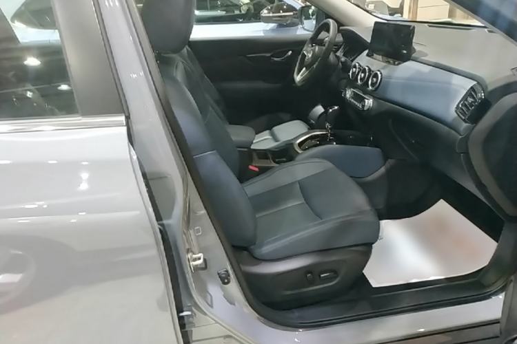 Used Nissan X-Trail 2025 Honor 2.0L Two-Wheel Drive Leading Edition Right Front Seat