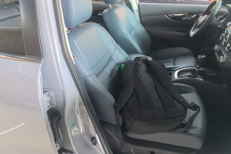Used Nissan X-Trail 2025 Honor 2.0L Two-Wheel Drive Leading Edition Right Front Seat
