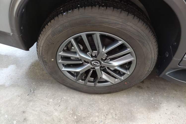 Used Nissan X-Trail 2025 Honor 2.0L Two-Wheel Drive Leading Edition Right Rear Wheel Hub