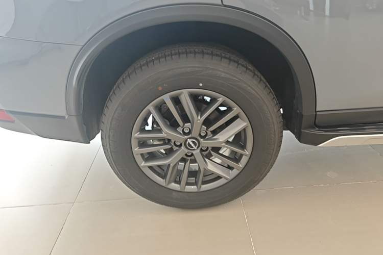 Used Nissan X-Trail 2025 Honor 2.0L Two-Wheel Drive Leading Edition Right Rear Wheel Hub