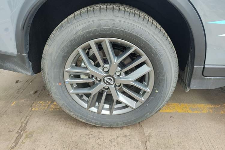 Used Nissan X-Trail 2025 Honor 2.0L Two-Wheel Drive Leading Edition Right Rear Wheel Hub