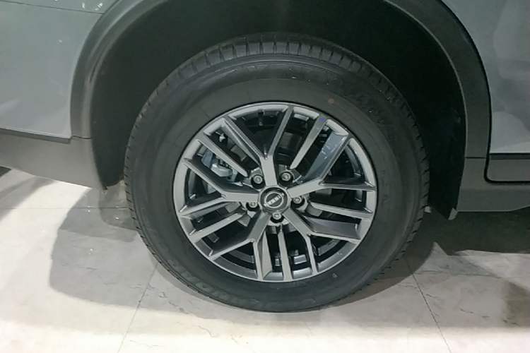 Used Nissan X-Trail 2025 Honor 2.0L Two-Wheel Drive Leading Edition Right Rear Wheel Hub