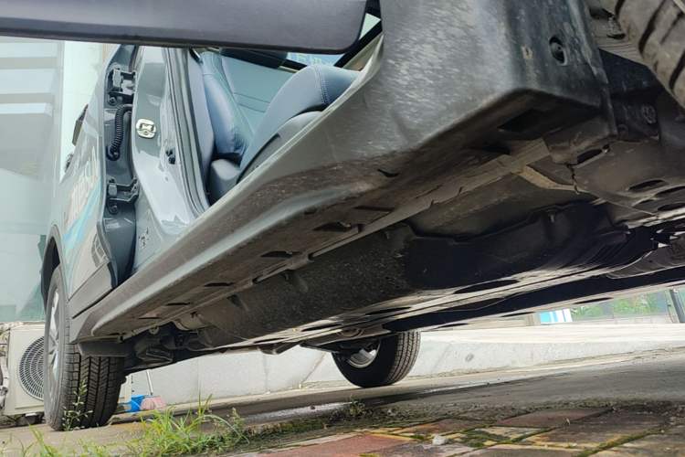 Used Nissan X-Trail 2025 Honor 2.0L Two-Wheel Drive Leading Edition Right Side Sill