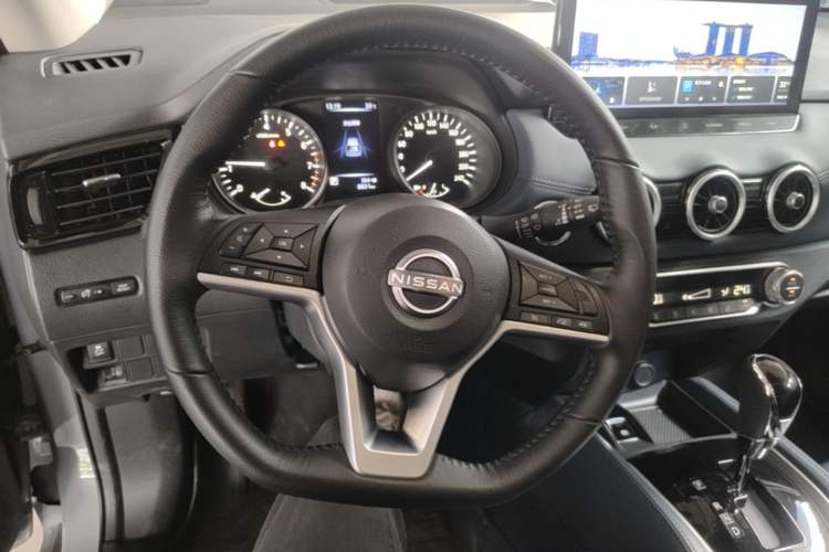 Used Nissan X-Trail 2025 Honor 2.0L Two-Wheel Drive Leading Edition Steering Wheel