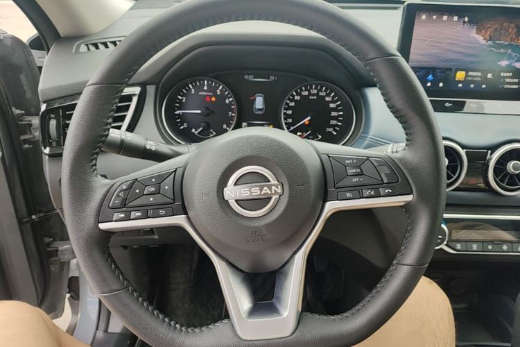 Used Nissan X-Trail 2025 Honor 2.0L Two-Wheel Drive Leading Edition Steering Wheel