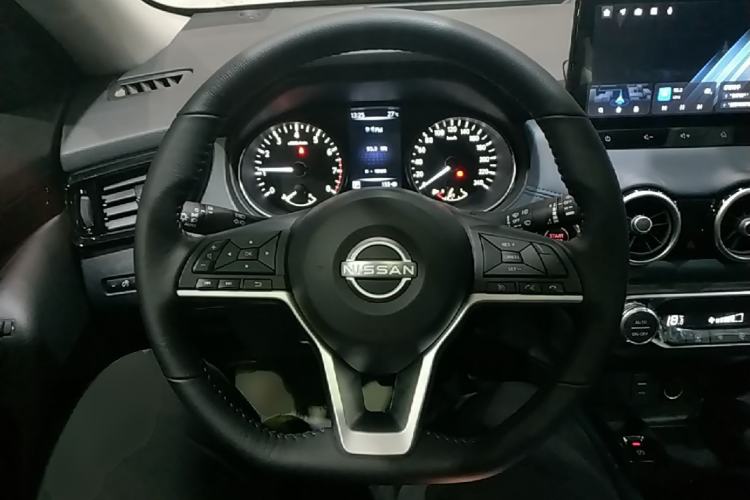 Used Nissan X-Trail 2025 Honor 2.0L Two-Wheel Drive Leading Edition Steering Wheel