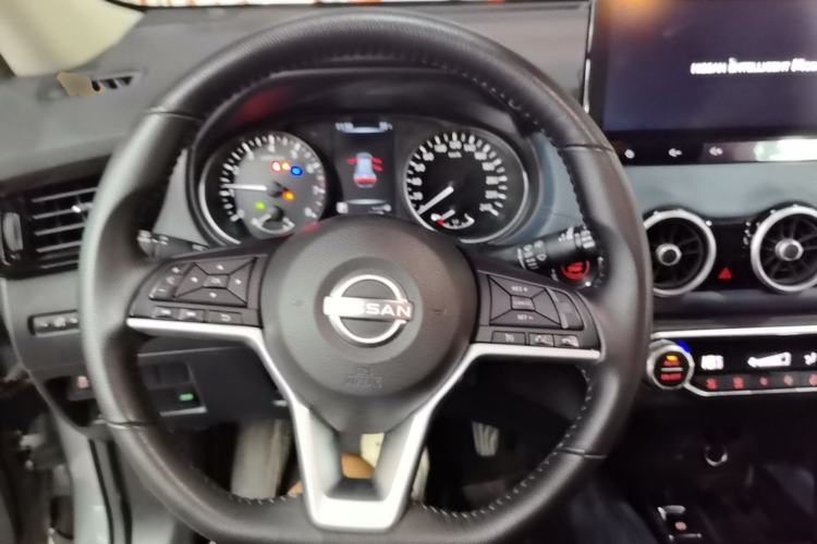 Used Nissan X-Trail 2025 Honor 2.0L Two-Wheel Drive Leading Edition Steering Wheel