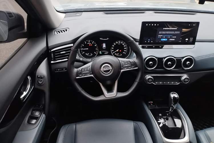 Used Nissan X-Trail 2025 Honor 2.0L Two-Wheel Drive Leading Edition Steering Wheel
