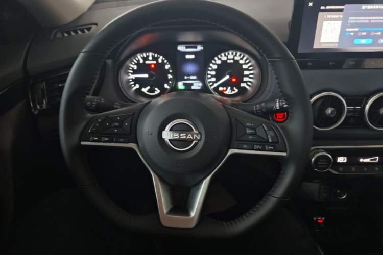 Used Nissan X-Trail 2025 Honor 2.0L Two-Wheel Drive Leading Edition Steering Wheel