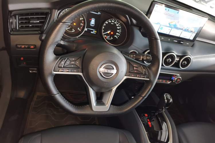 Used Nissan X-Trail 2025 Honor 2.0L Two-Wheel Drive Leading Edition Steering Wheel
