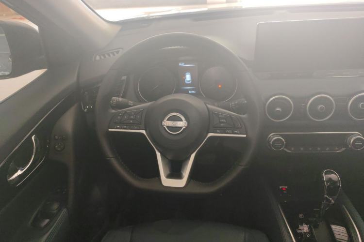 Used Nissan X-Trail 2025 Honor 2.0L Two-Wheel Drive Leading Edition Steering Wheel