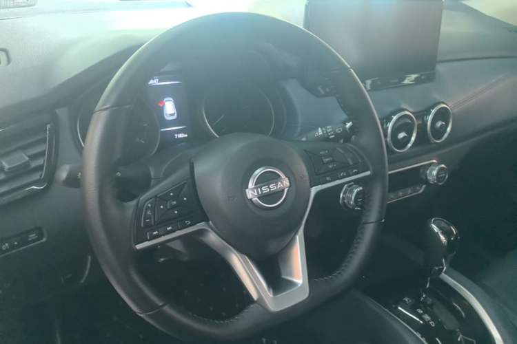 Used Nissan X-Trail 2025 Honor 2.0L Two-Wheel Drive Leading Edition Steering Wheel