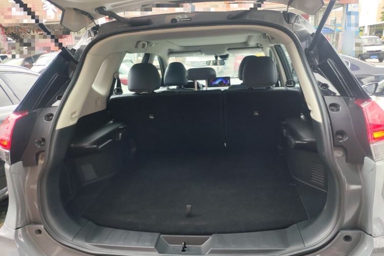 Used Nissan X-Trail 2025 Honor 2.0L Two-Wheel Drive Leading Edition Trunk