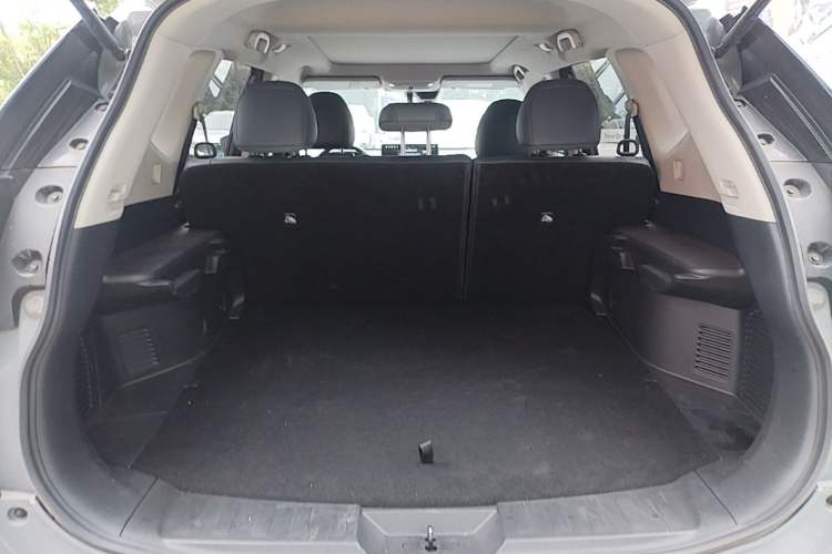 Used Nissan X-Trail 2025 Honor 2.0L Two-Wheel Drive Leading Edition Trunk