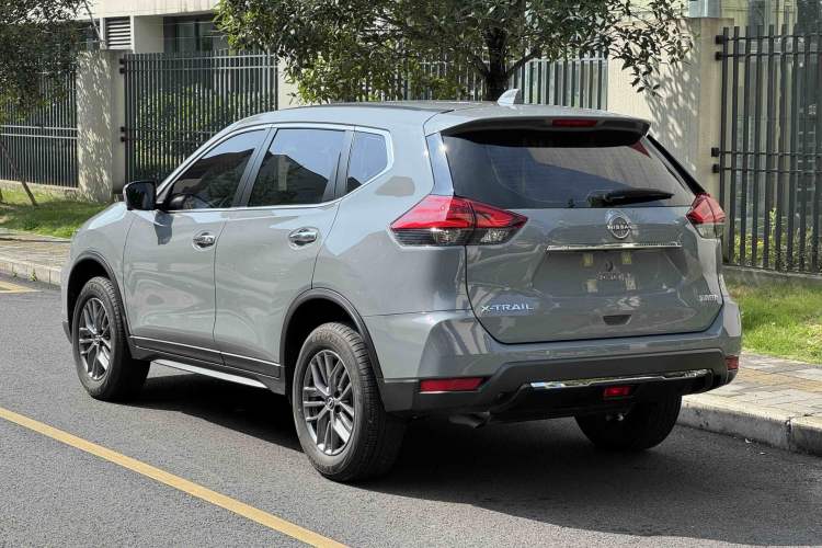 Used Nissan X-Trail 2025 Honor 2.0L Two-Wheel Drive Leading Edition Exterior 4
