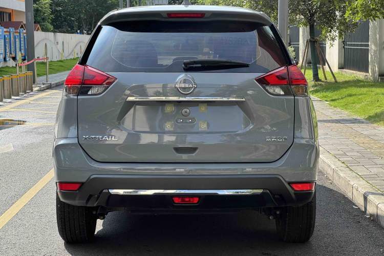 Used Nissan X-Trail 2025 Honor 2.0L Two-Wheel Drive Leading Edition Exterior 6