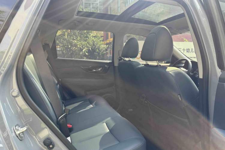 Used Nissan X-Trail 2025 Honor 2.0L Two-Wheel Drive Leading Edition Interior 6