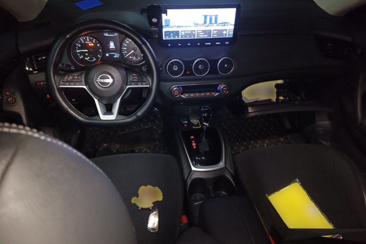 Used Nissan X-Trail 2025 Honor 2.0L Two-Wheel Drive Genuine Edition Center Console