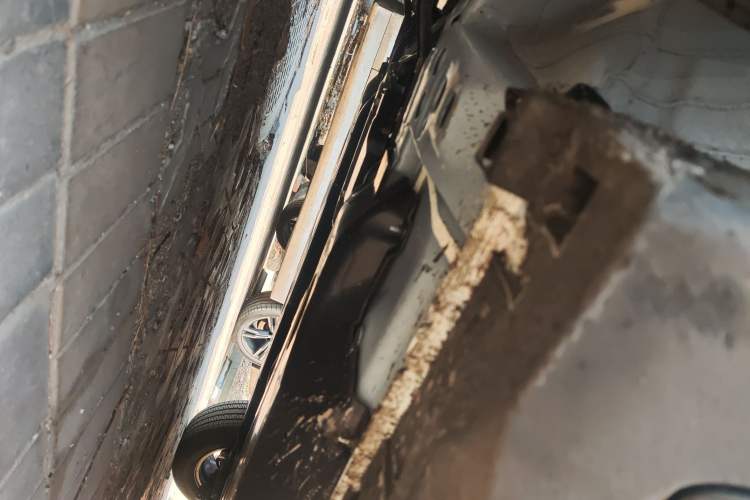 Used Nissan X-Trail 2025 Honor 2.0L Two-Wheel Drive Leading Edition Chassis Front Left
