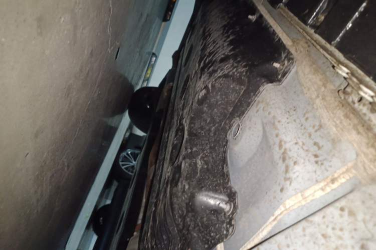 Used Nissan X-Trail 2025 Honor 2.0L Two-Wheel Drive Genuine Edition Chassis Front Right