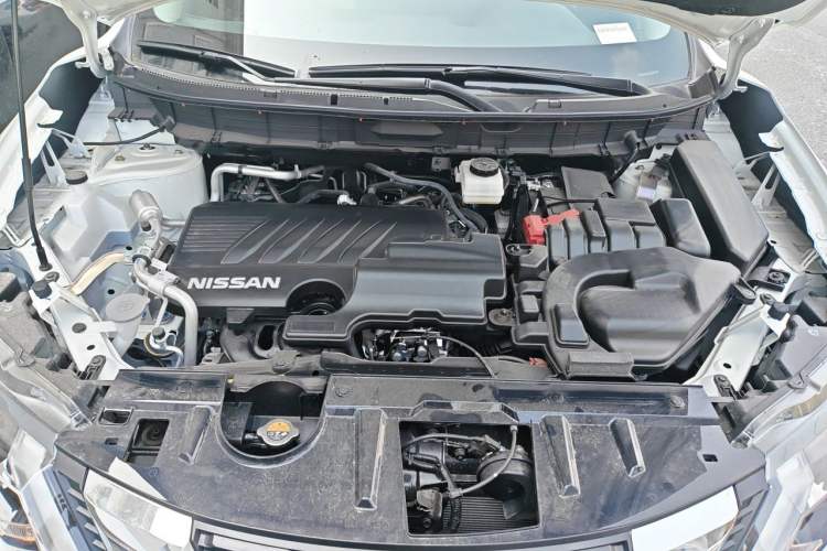 Used Nissan X-Trail 2025 Honor 2.0L Two-Wheel Drive Leading Edition Engine Bay