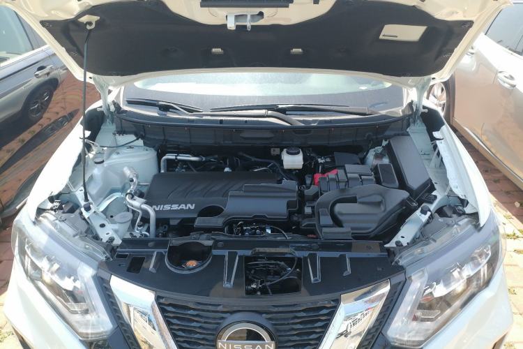 Used Nissan X-Trail 2025 Honor 2.0L Two-Wheel Drive Leading Edition Engine Bay