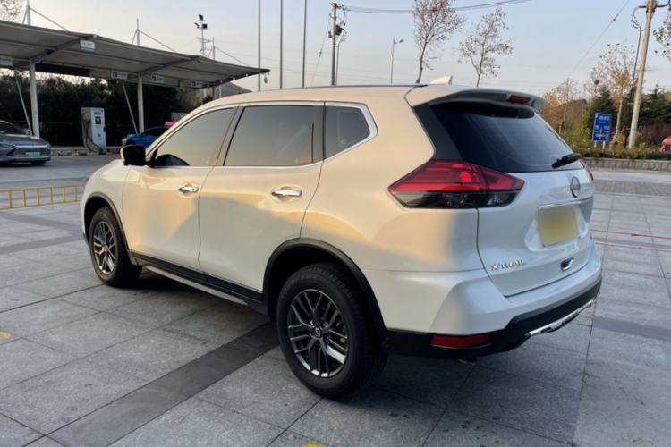 Used Nissan X-Trail 2025 Honor 2.0L Two-Wheel Drive Genuine Edition Exterior 3