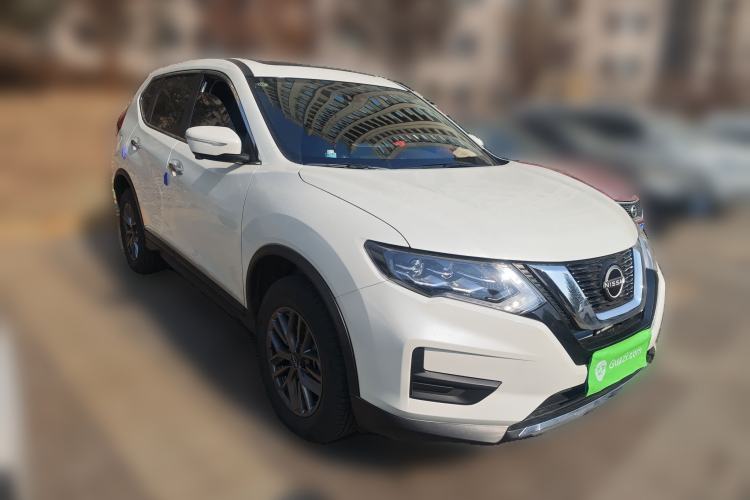 Used Nissan X-Trail 2025 Honor 2.0L Two-Wheel Drive Leading Edition Front Right 45 Deg