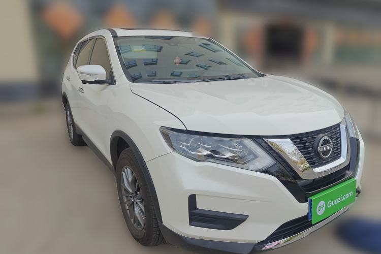 Used Nissan X-Trail 2025 Honor 2.0L Two-Wheel Drive Leading Edition Front Right 45 Deg
