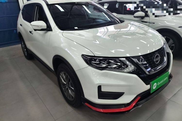 Used Nissan X-Trail 2025 Honor 2.0L Two-Wheel Drive Leading Edition Front Right 45 Deg