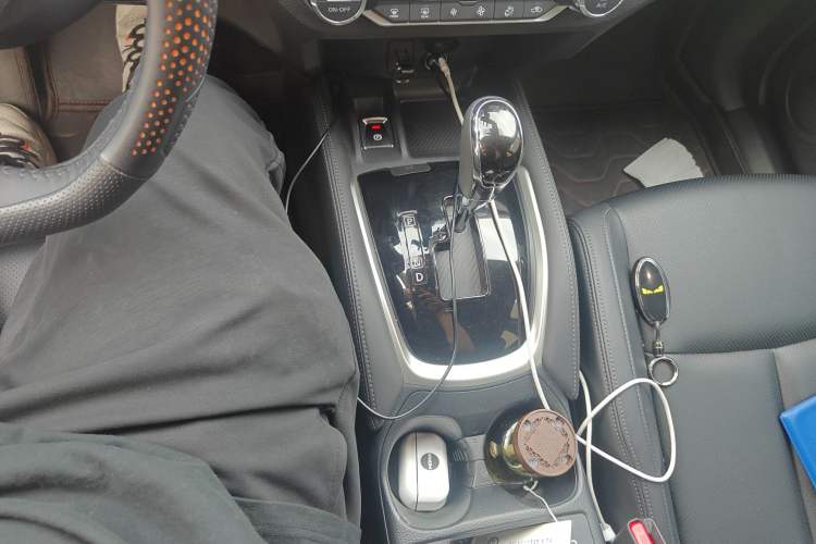 Used Nissan X-Trail 2025 Honor 2.0L Two-Wheel Drive Leading Edition Gear Lever