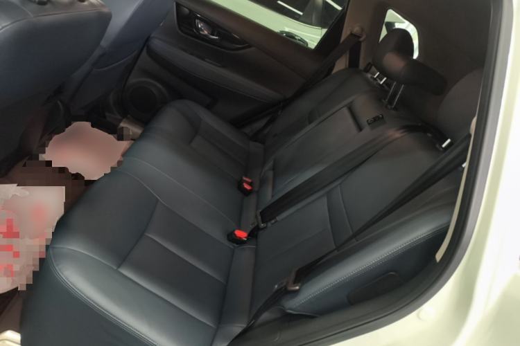 Used Nissan X-Trail 2025 Honor 2.0L Two-Wheel Drive Leading Edition Left Rear Seat