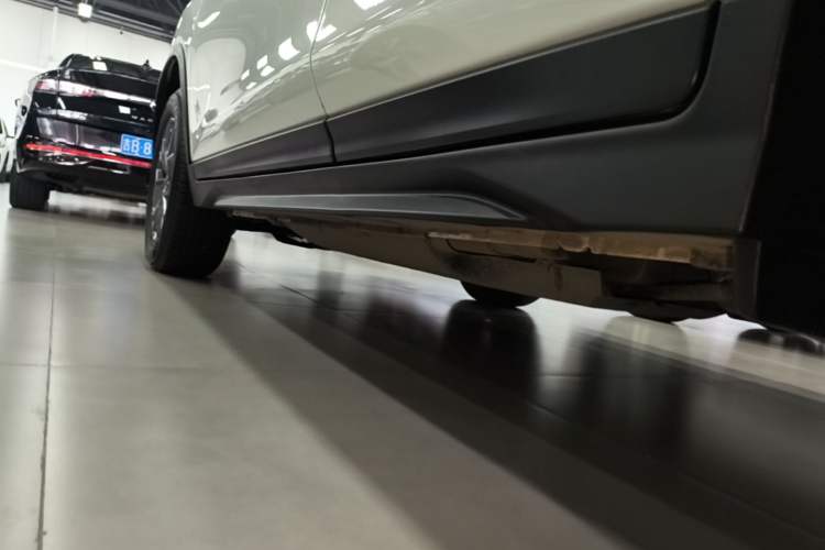 Used Nissan X-Trail 2025 Honor 2.0L Two-Wheel Drive Leading Edition Left Side Sill