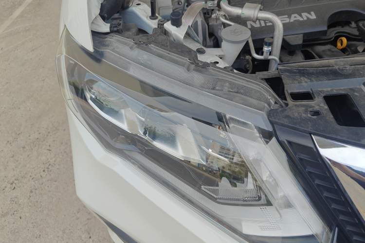 Used Nissan X-Trail 2025 Honor 2.0L Two-Wheel Drive Leading Edition Right Front Headlight