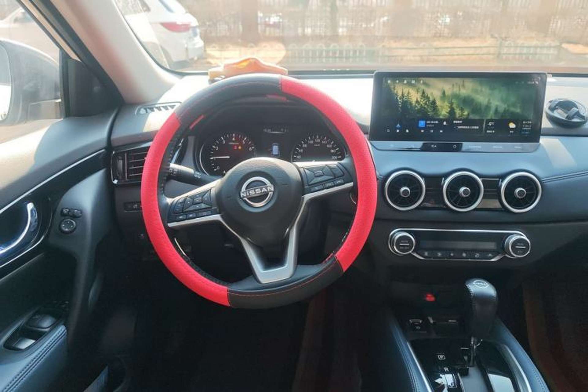 Used Nissan X-Trail 2025 Honor 2.0L Two-Wheel Drive Leading Edition Steering Wheel