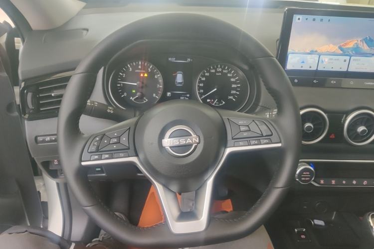Used Nissan X-Trail 2025 Honor 2.0L Two-Wheel Drive Leading Edition Steering Wheel