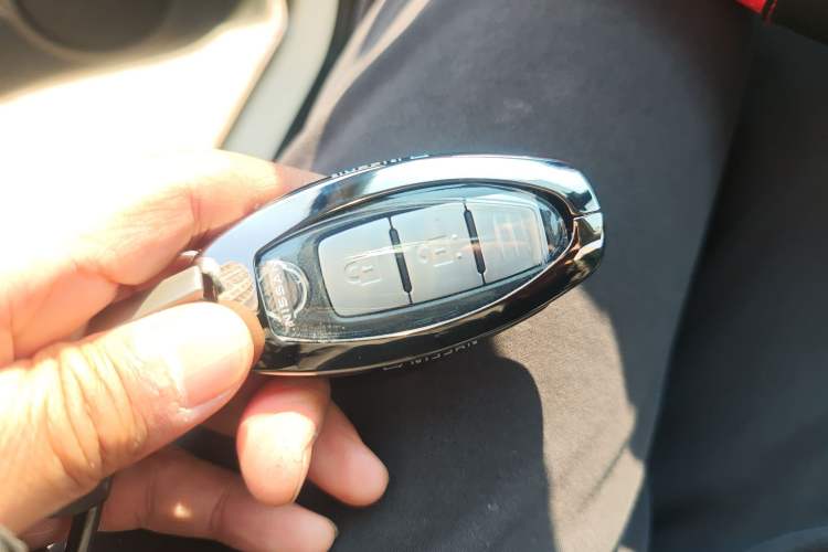 Used Nissan X-Trail 2025 Honor 2.0L Two-Wheel Drive Leading Edition Vehicle Key