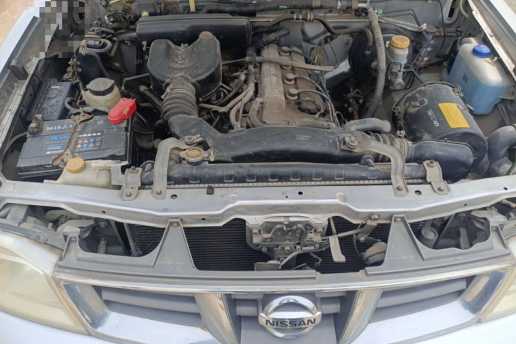 Used Nissan ZN Van 2011 2.4L Two-Wheel-Drive Standard Version 7-Seater ZN6493 Engine Bay