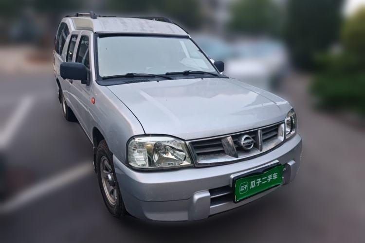 Used Nissan ZN Van 2013 2.4L Two-Wheel Drive Standard Model with 5 Seats Front Right 45 Deg