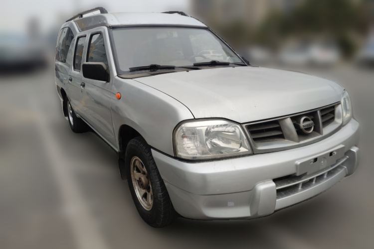 Used Nissan ZN Van 2013 2.4L Two-Wheel Drive Standard Model with 5 Seats Front Right 45 Deg