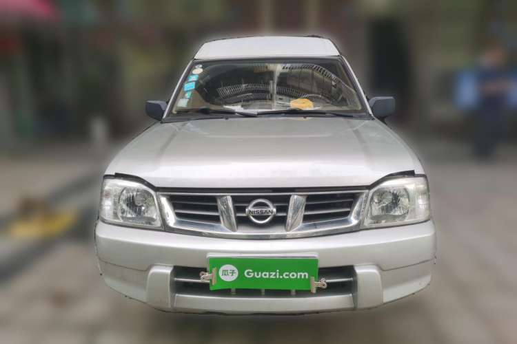 Used Nissan ZN Van 2013 2.4L Two-Wheel Drive Standard Model with 5 Seats Front
