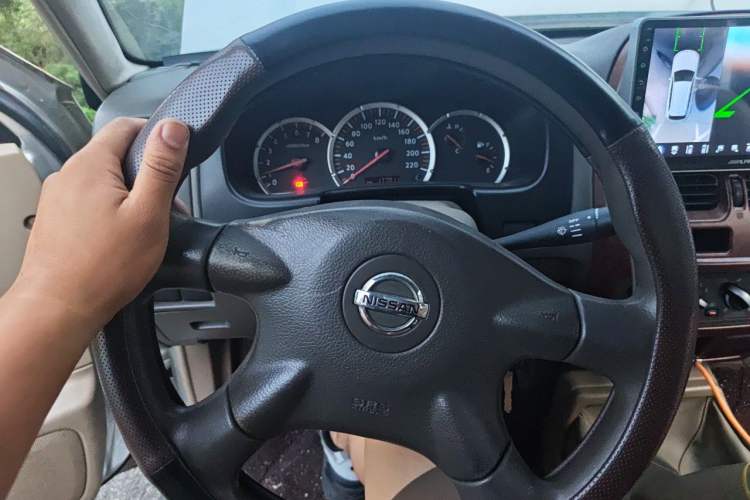 Used Nissan ZN Van 2013 2.4L Two-Wheel Drive Standard Model with 5 Seats Instrument Cluster
