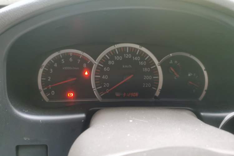 Used Nissan ZN Van 2013 2.4L Two-Wheel Drive Standard Model with 5 Seats Instrument Cluster