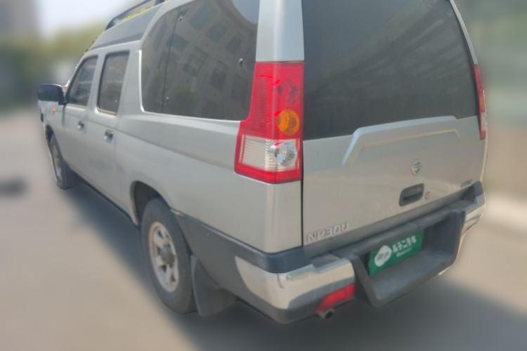 Used Nissan ZN Van 2013 2.4L Two-Wheel Drive Luxury Version 5 Seats Rear Left 45 Deg