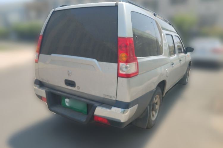 Used Nissan ZN Van 2013 2.4L Two-Wheel Drive Luxury Version 5 Seats Rear Right 45 Deg