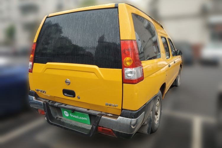 Used Nissan ZN Van 2013 2.4L Two-Wheel Drive Standard Model with 5 Seats Rear Right 45 Deg