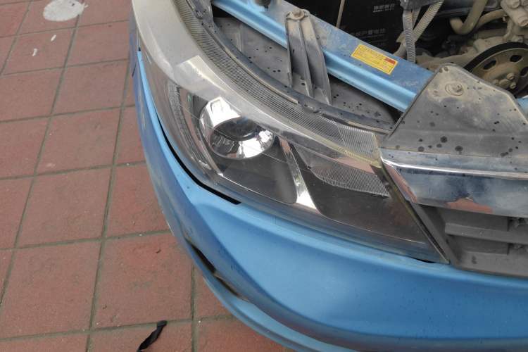 Used Nlmmotor Qiteng EX80 2015 1.5L Prestige Version DAM15DL Right Front Headlight