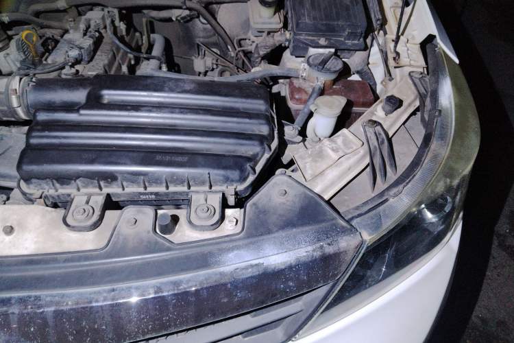 Used Nlmmotor Qiteng EX80 2015 1.5L Elite Version DAM15DL Engine Bay Left