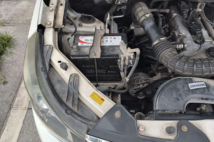 Used Nlmmotor Qiteng EX80 2015 1.5L Luxury Version DAM15DL Engine Bay Right