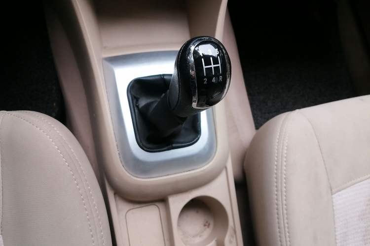 Used Nlmmotor Qiteng EX80 2015 1.5L Entry-Level DAM15DL Gear Lever
